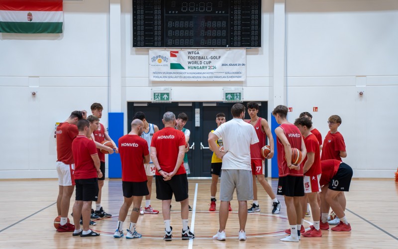 DSC08483-Enhanced-NR