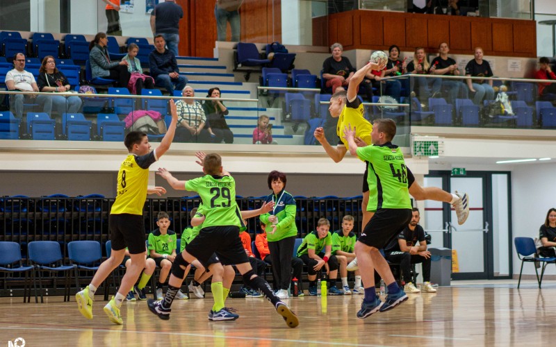 Kézilabda SZACSA-48