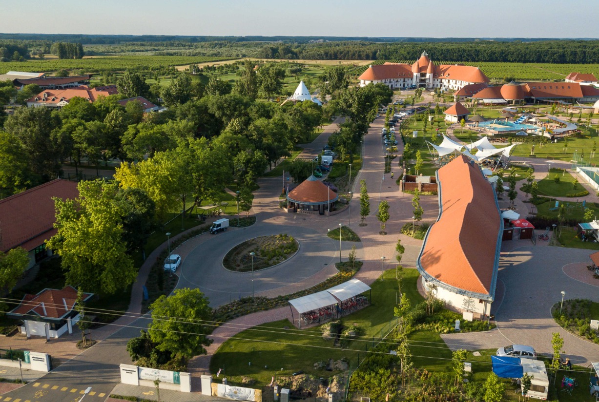 Körbevezetés