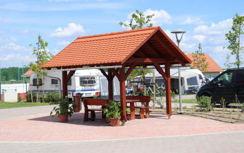 Avarok Szálláshelye Kemping - Kiülő