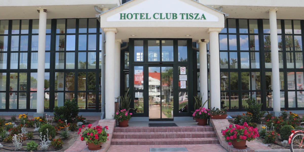 Hotel Club Tisza